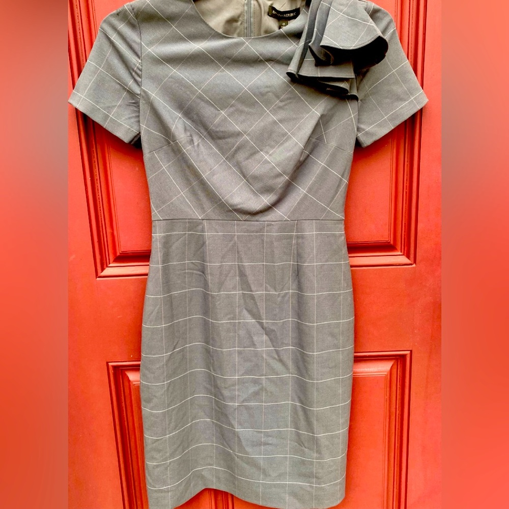 Gray Banana Republic Dress Professional Gray Dress Sz 0 Office Wear Gray Dress